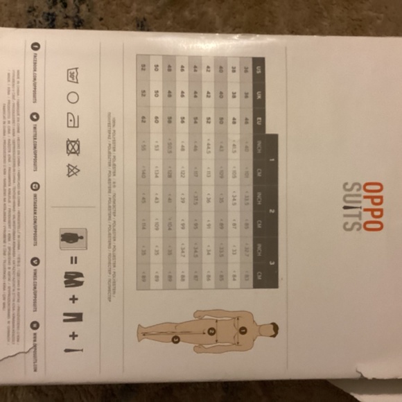 Suit - Picture 5 of 6